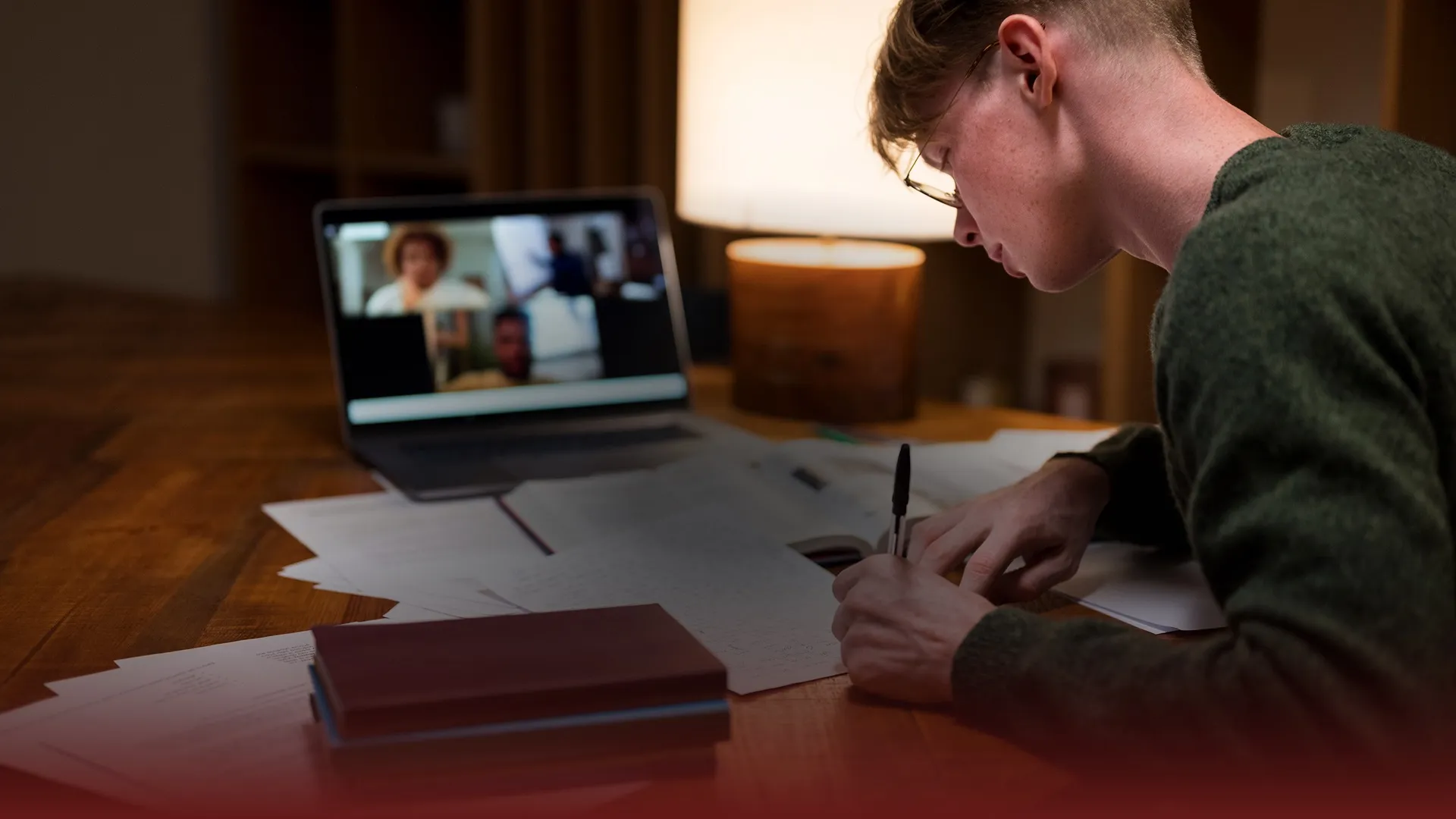 Lanterna Elite Background